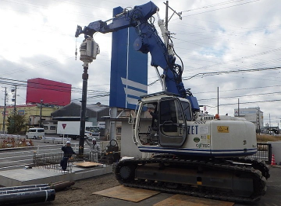 杭施工状況（看板基礎）