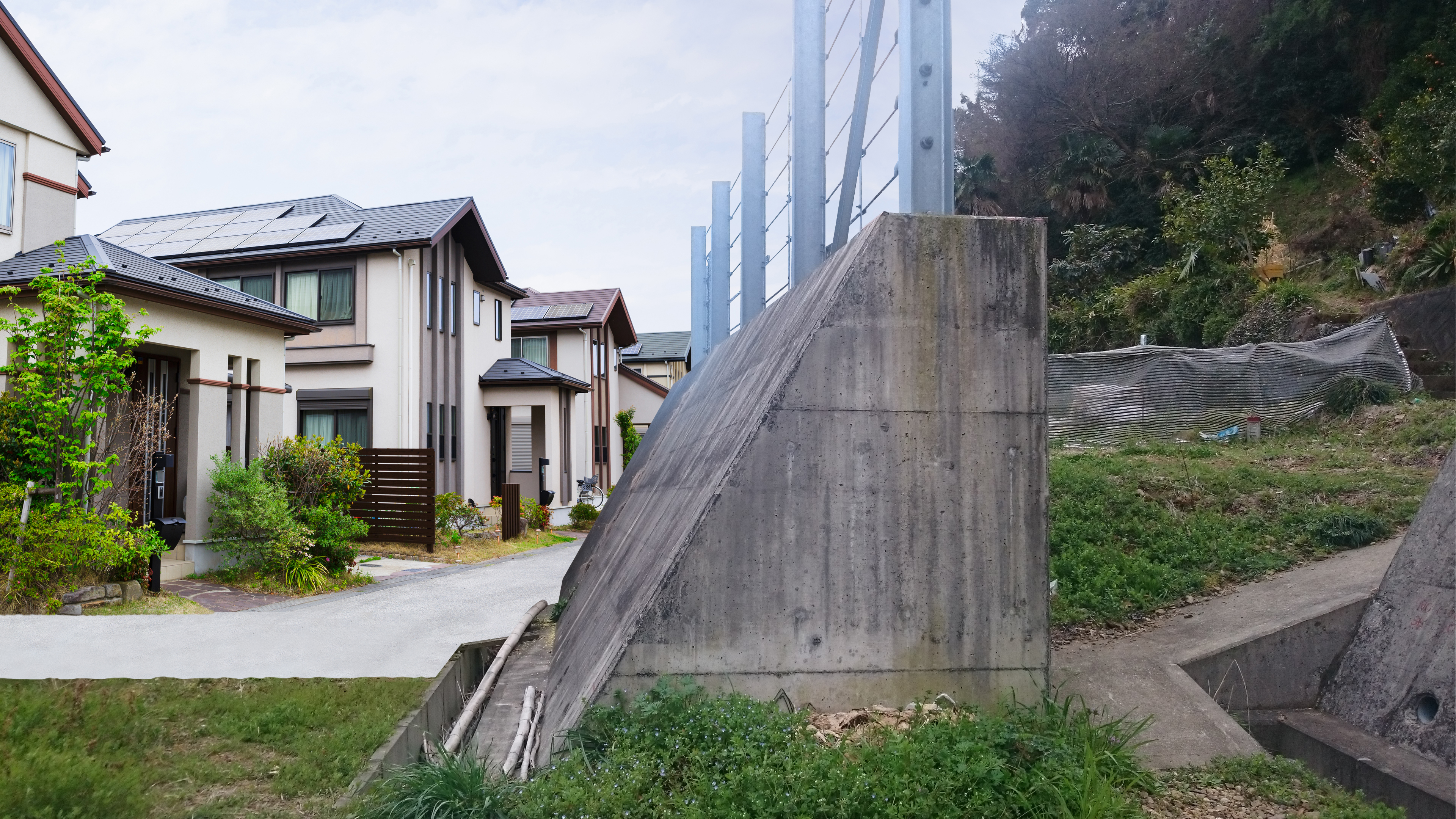 擁壁基礎工事（完成時）